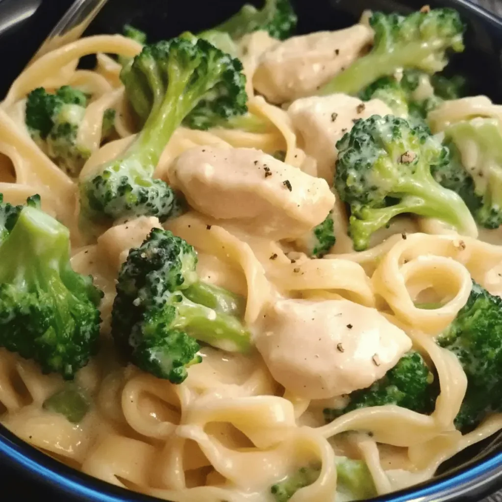 Easy Chicken and Broccoli Alfredo